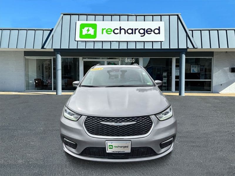 2021 Chrysler Pacifica view 2