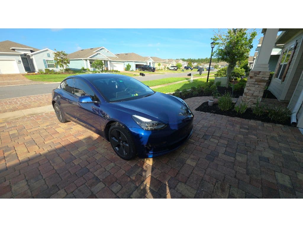 2023 Tesla Model 3 view 2