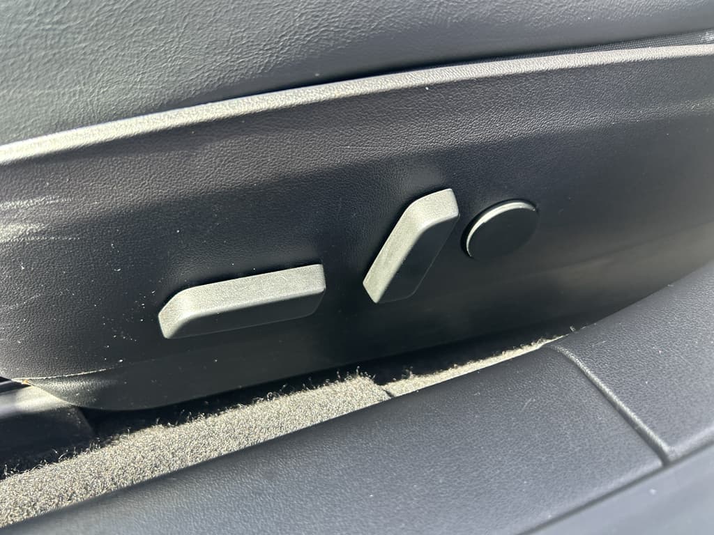 2020 Tesla Model 3 view 8