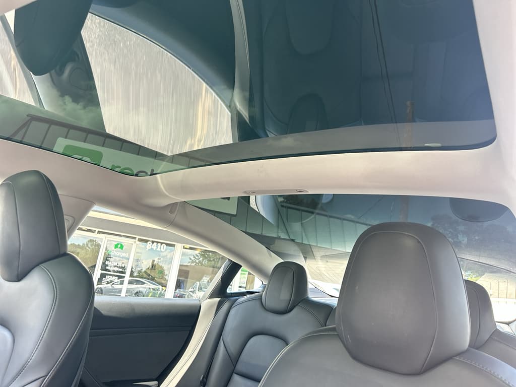 2020 Tesla Model 3 view 17