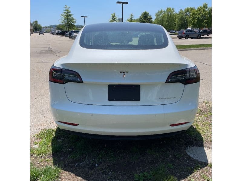 2020 Tesla Model 3 view 4
