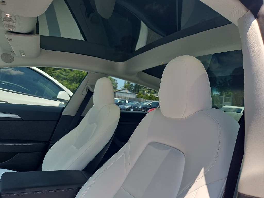 2023 Tesla Model 3 view 18