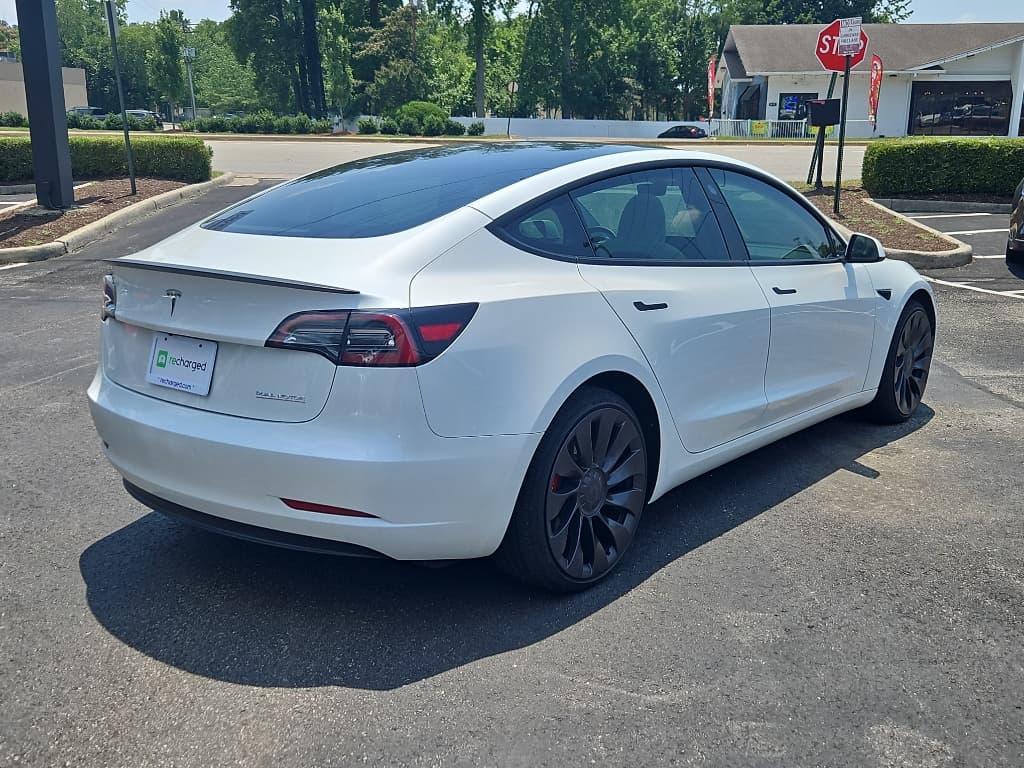 2023 Tesla Model 3 view 3