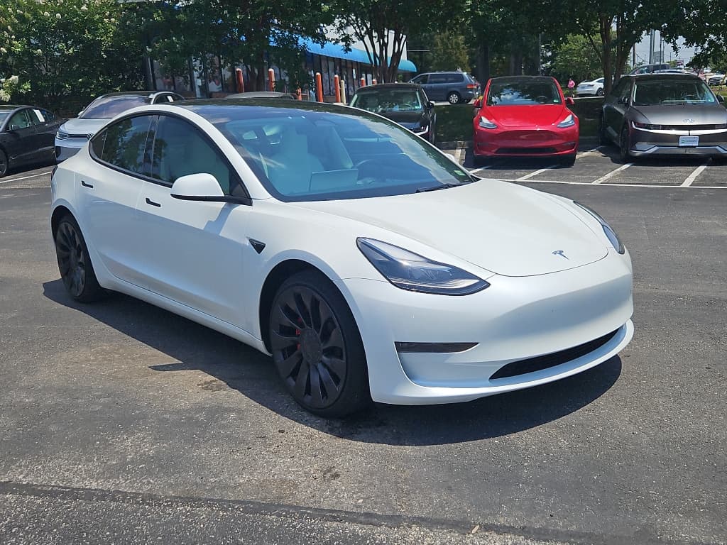 2023 Tesla Model 3 view 4