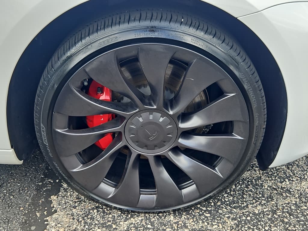 2023 Tesla Model 3 view 29