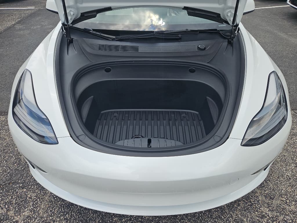 2023 Tesla Model 3 view 19