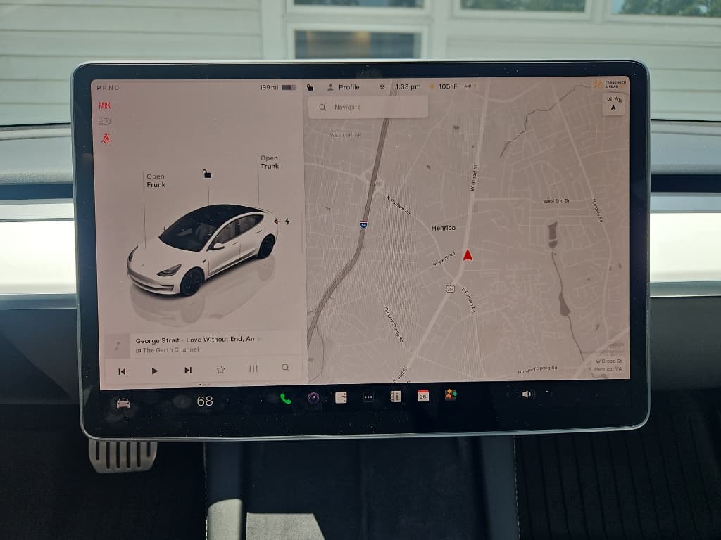 2023 Tesla Model 3 view 9