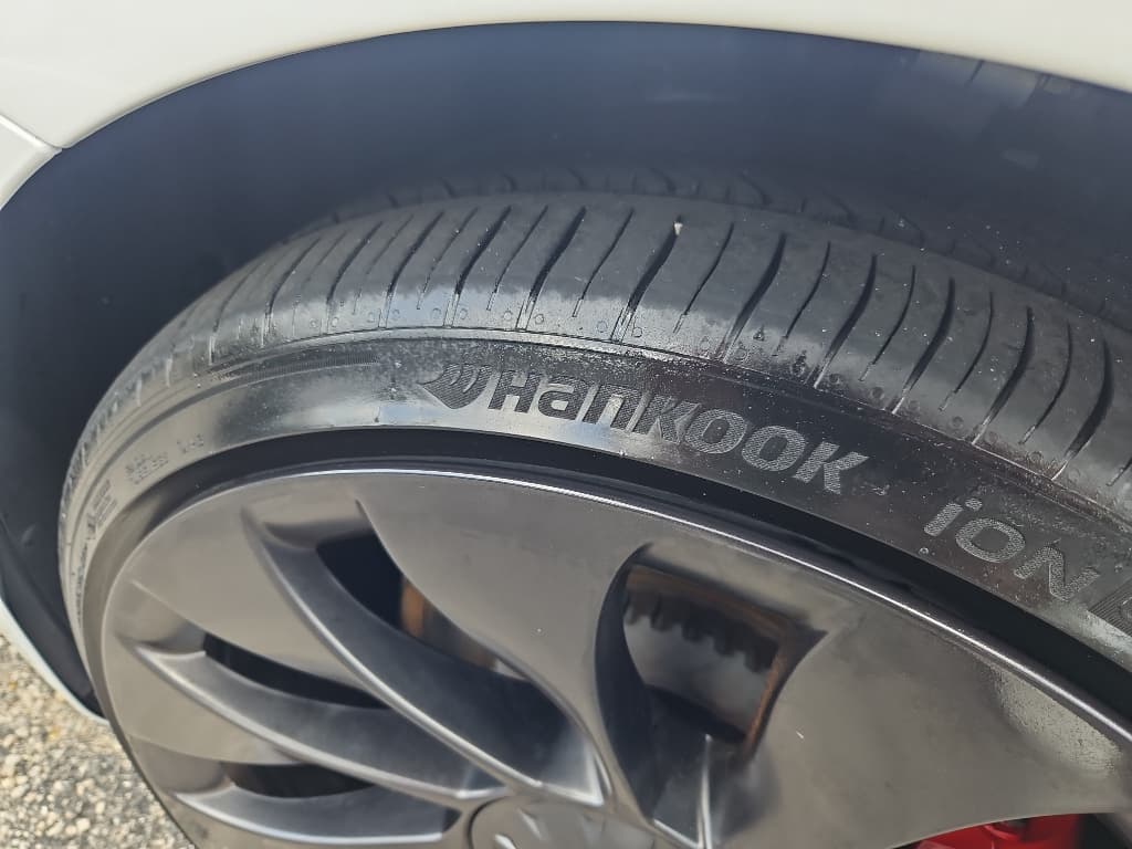 2023 Tesla Model 3 view 24