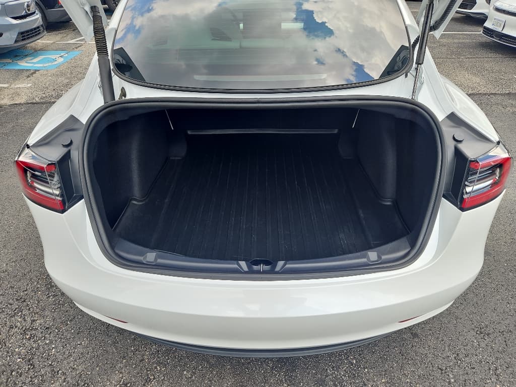 2023 Tesla Model 3 view 20