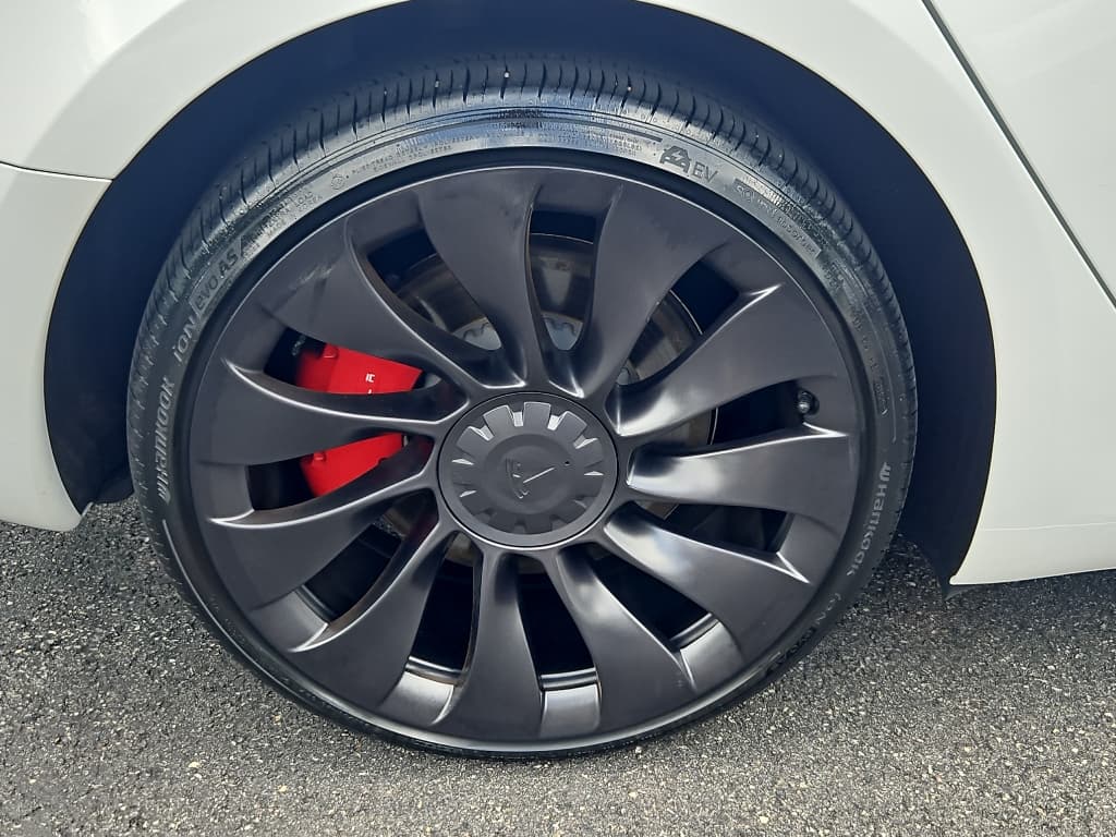 2023 Tesla Model 3 view 27