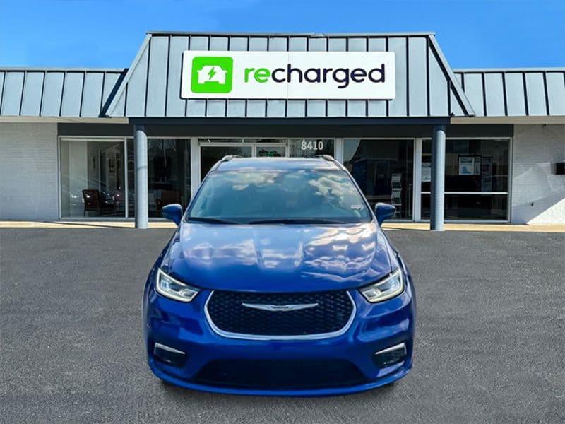 2021 Chrysler Pacifica view 2
