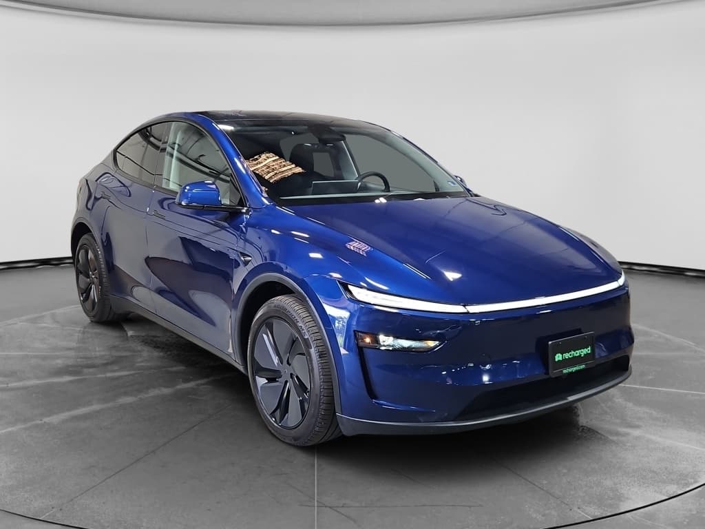 2026 Tesla Model Y view 4