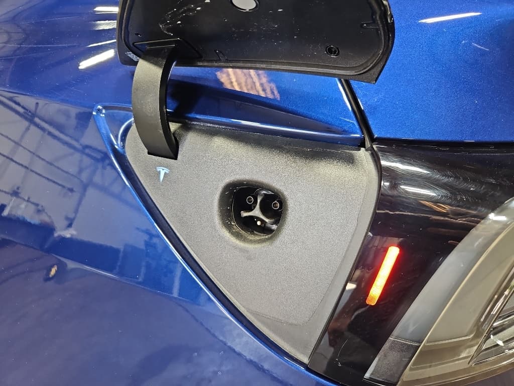 2026 Tesla Model Y view 5