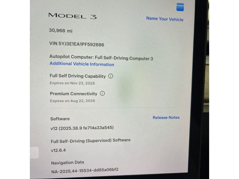 2023 Tesla Model 3 view 7