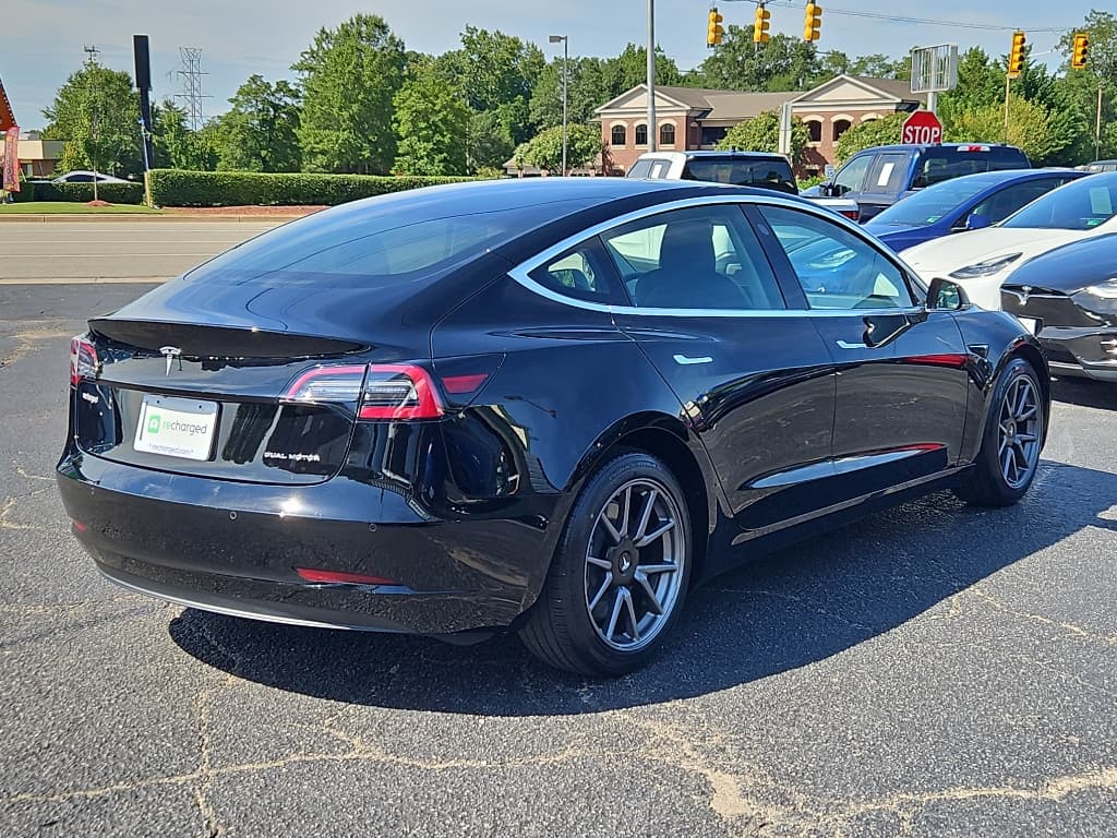 2020 Tesla Model 3 view 3