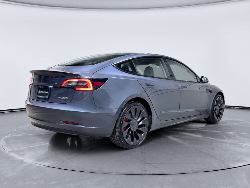 2023 Tesla Model 3 view 3