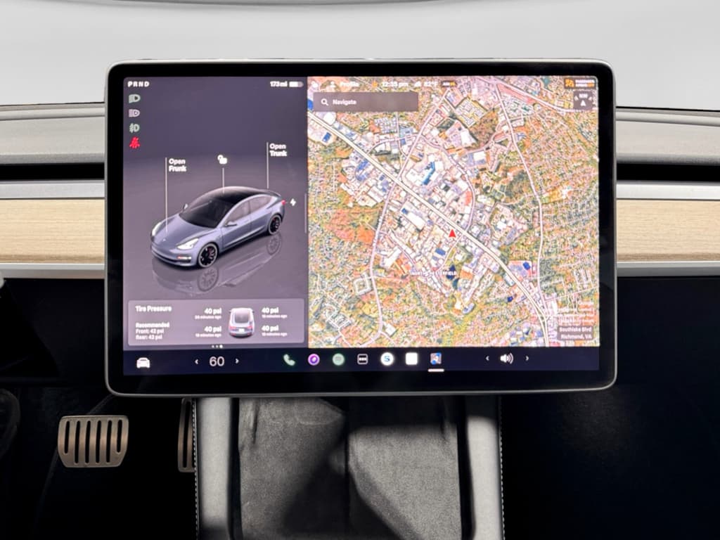2023 Tesla Model 3 view 10