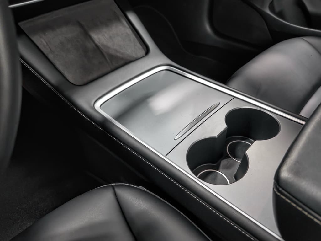 2023 Tesla Model 3 view 18