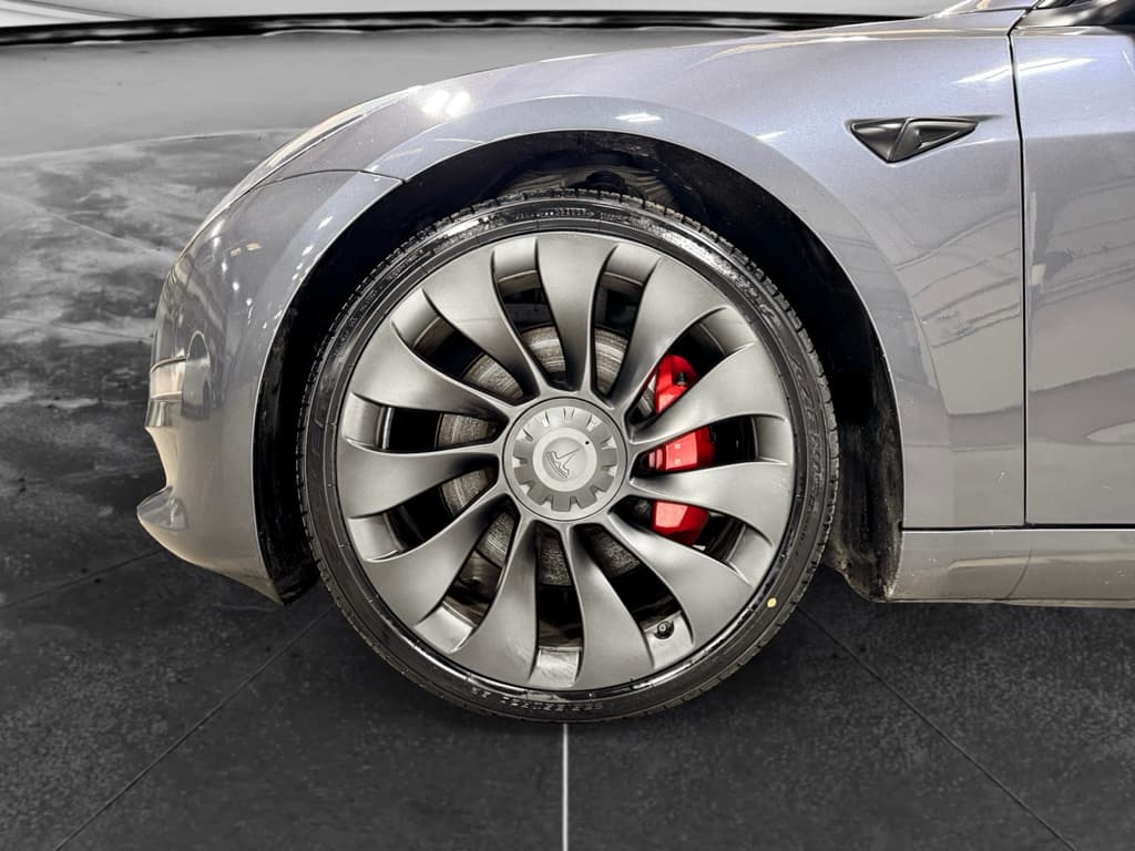 2023 Tesla Model 3 view 30