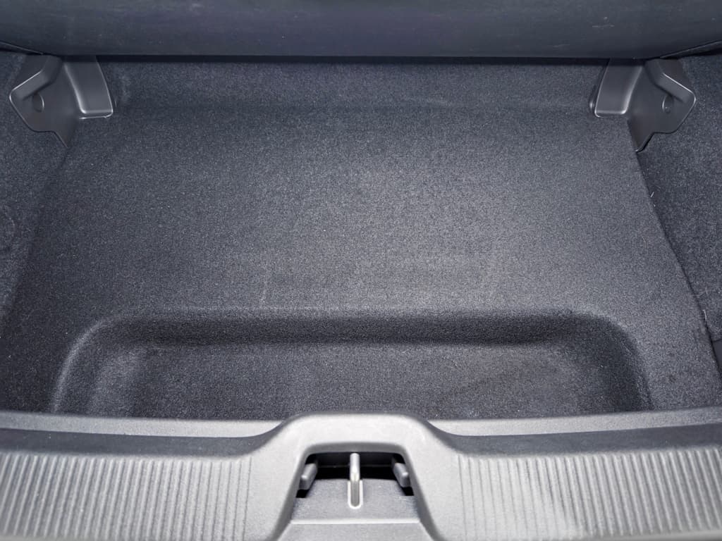 2026 Volvo EX30 Cross Country view 25