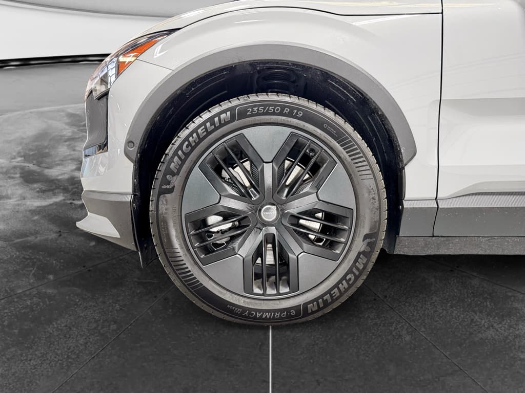 2026 Volvo EX30 Cross Country view 28