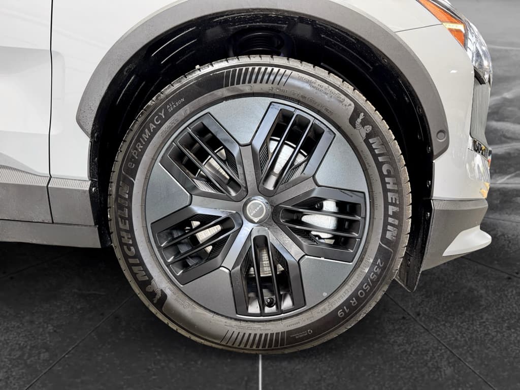 2026 Volvo EX30 Cross Country view 34