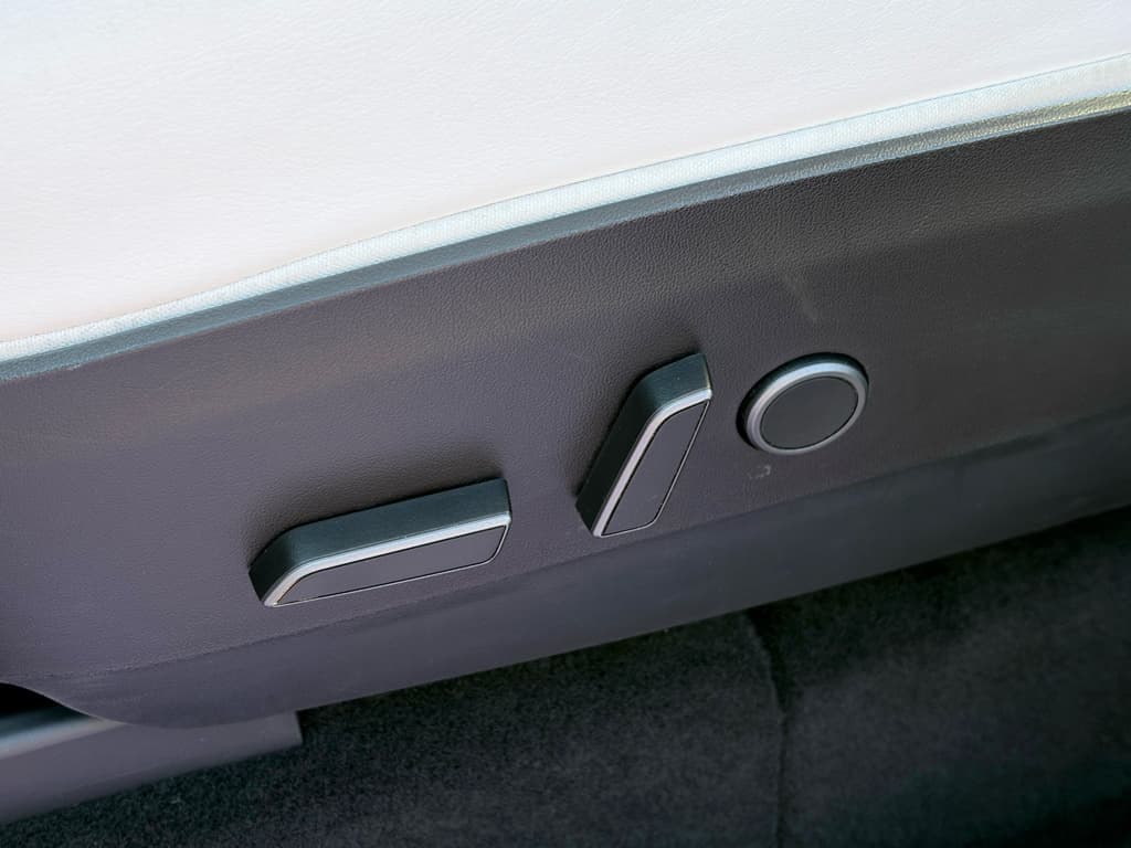 2023 Tesla Model Y view 6