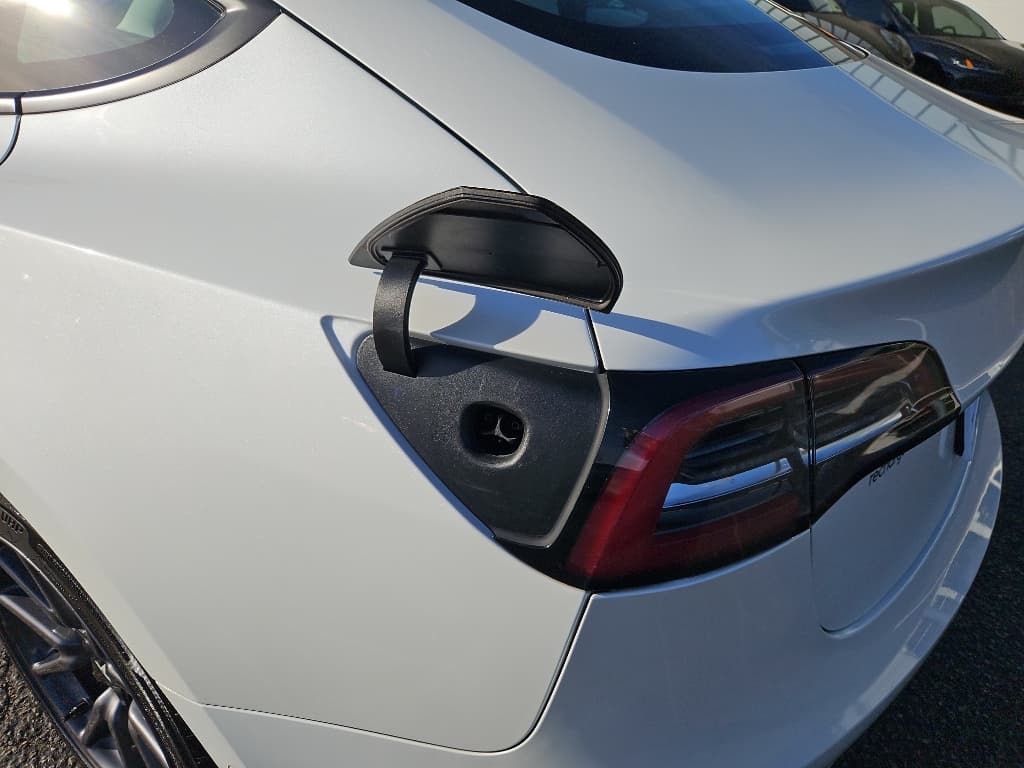 2020 Tesla Model 3 view 5