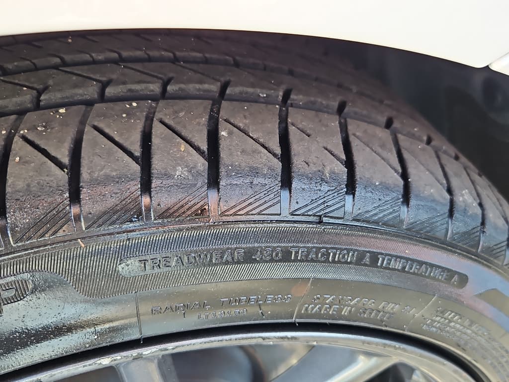 2020 Tesla Model 3 view 31