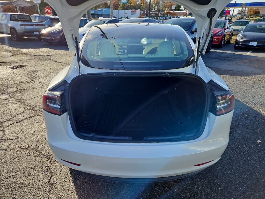 2020 Tesla Model 3 view 21