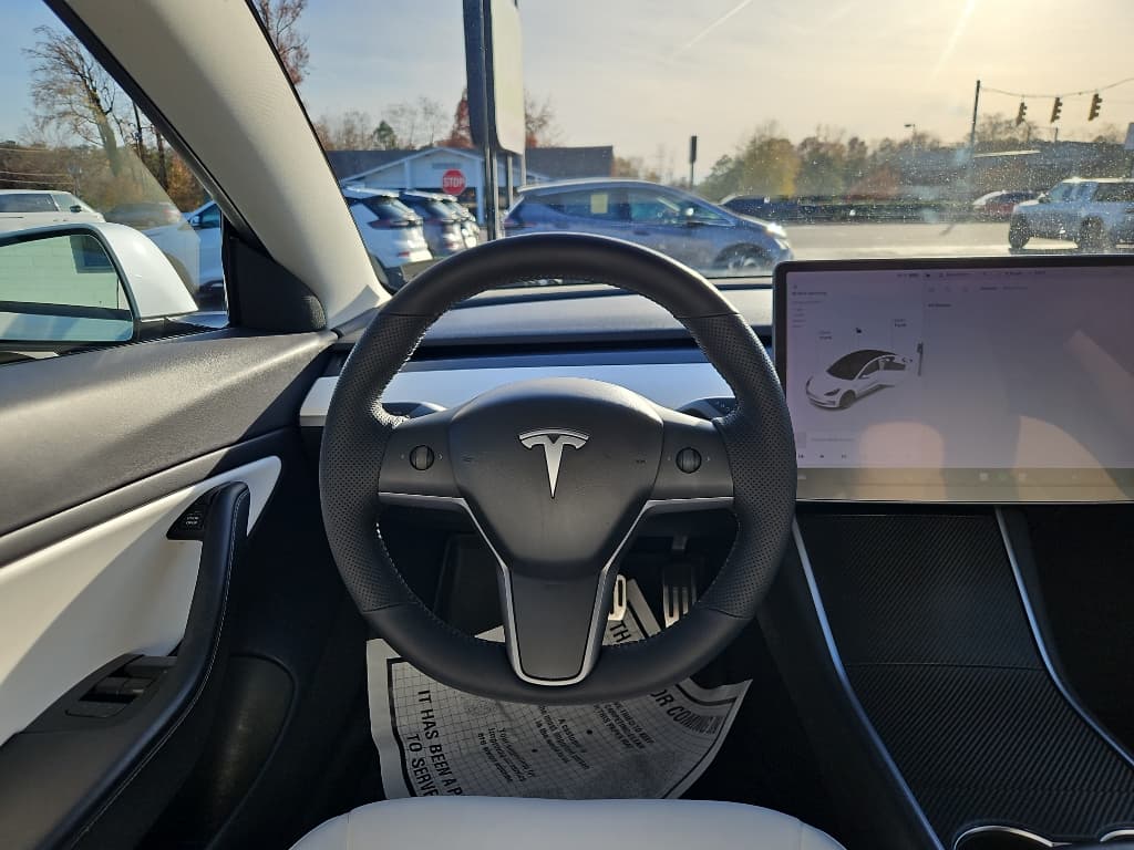 2020 Tesla Model 3 view 8