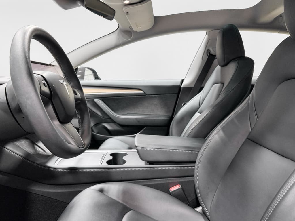 2023 Tesla Model 3 view 16