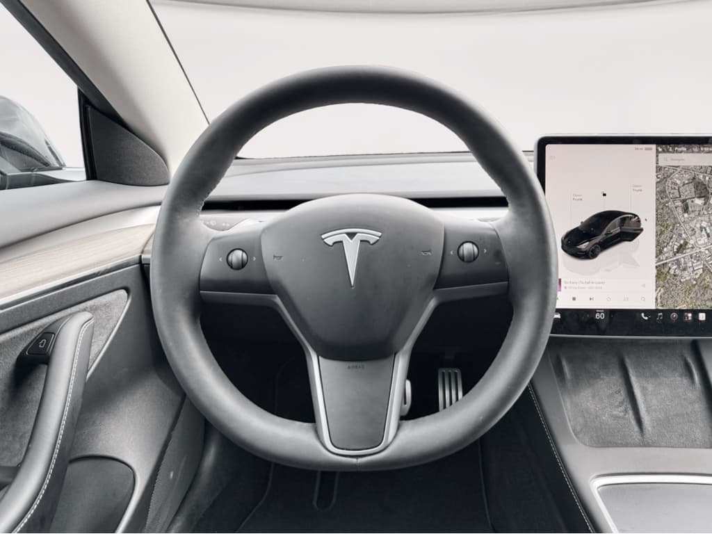 2023 Tesla Model 3 view 8