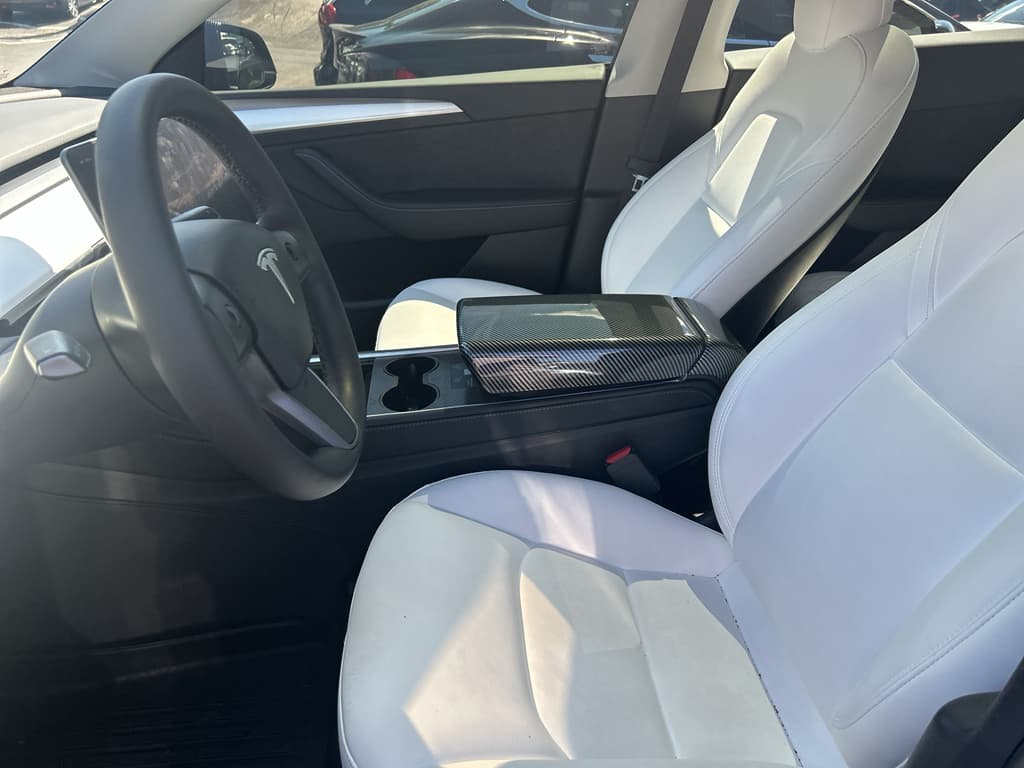 2023 Tesla Model Y view 5
