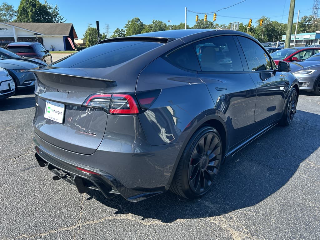 2023 Tesla Model Y view 3