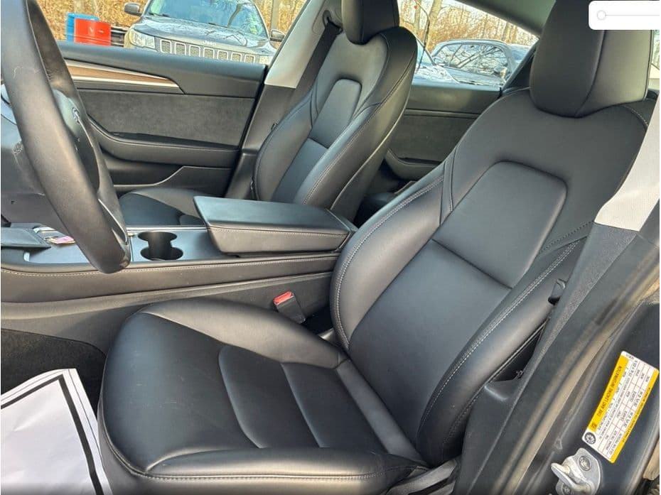 2023 Tesla Model 3 view 5