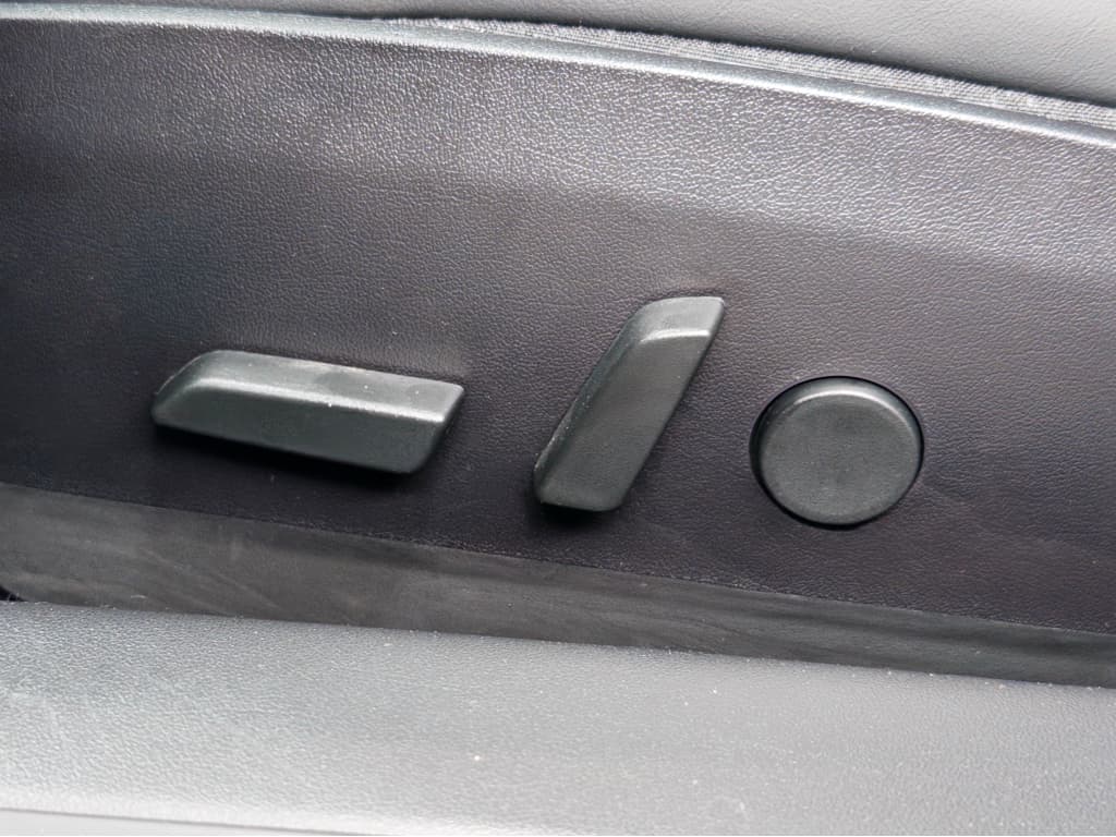 2020 Tesla Model 3 view 7