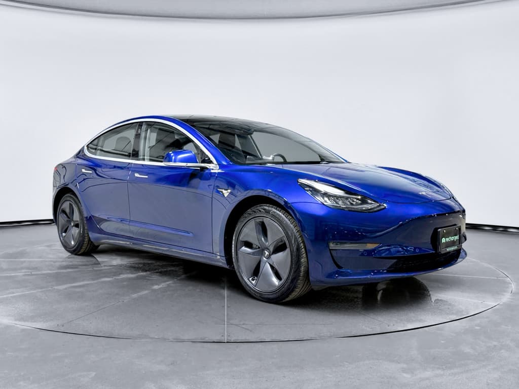 2020 Tesla Model 3 view 4