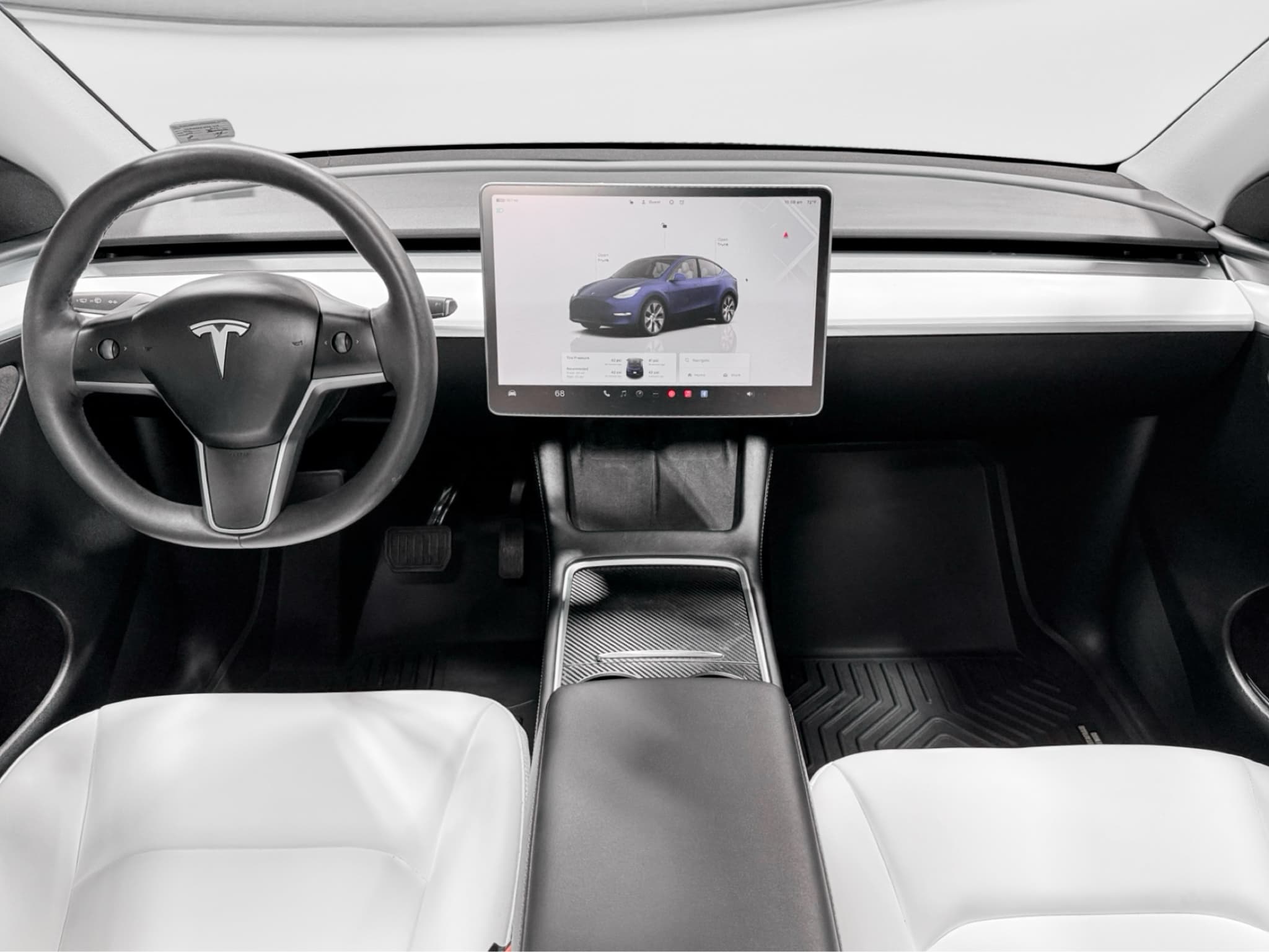 2023 Tesla Model Y view 15