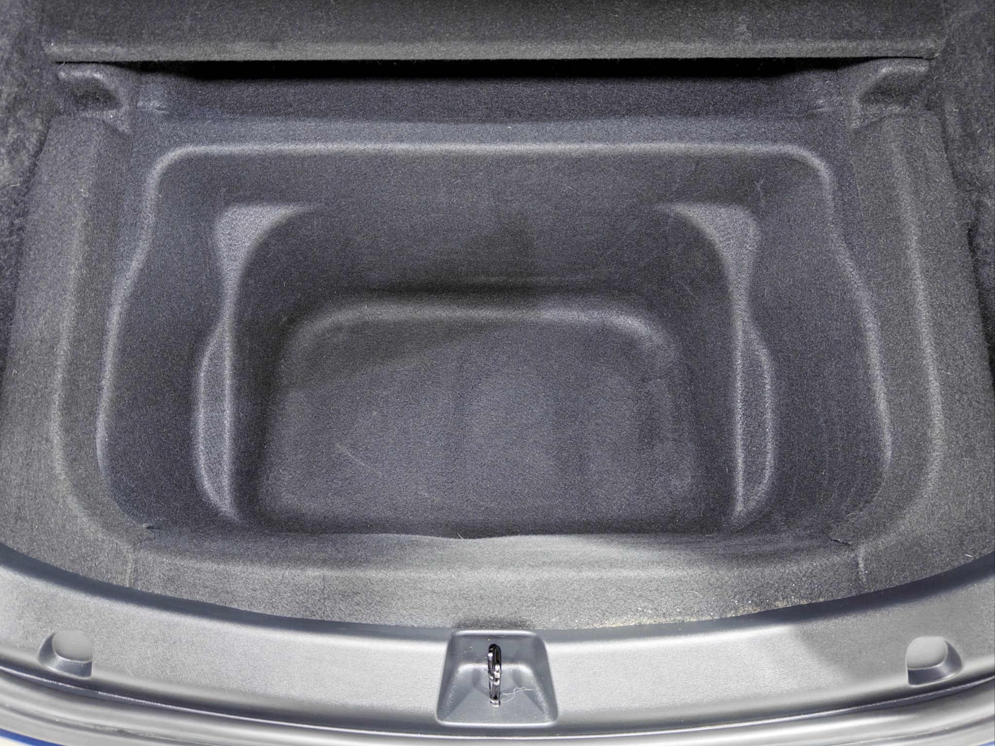 2023 Tesla Model Y view 27