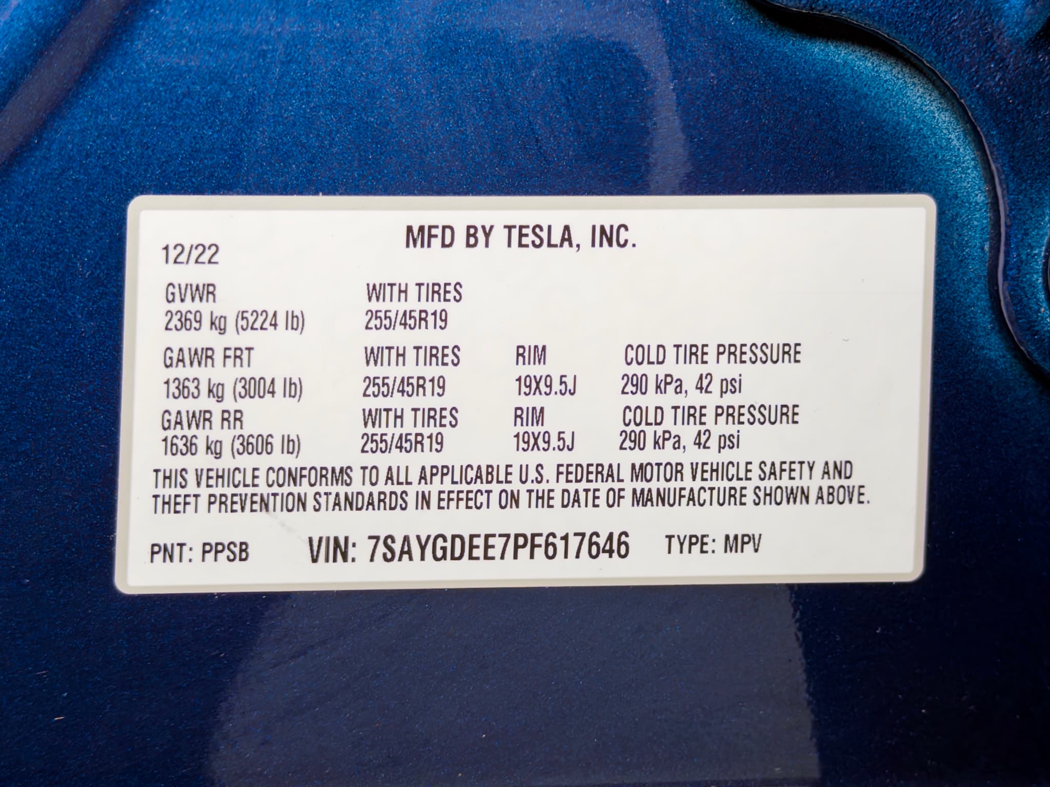2023 Tesla Model Y view 28