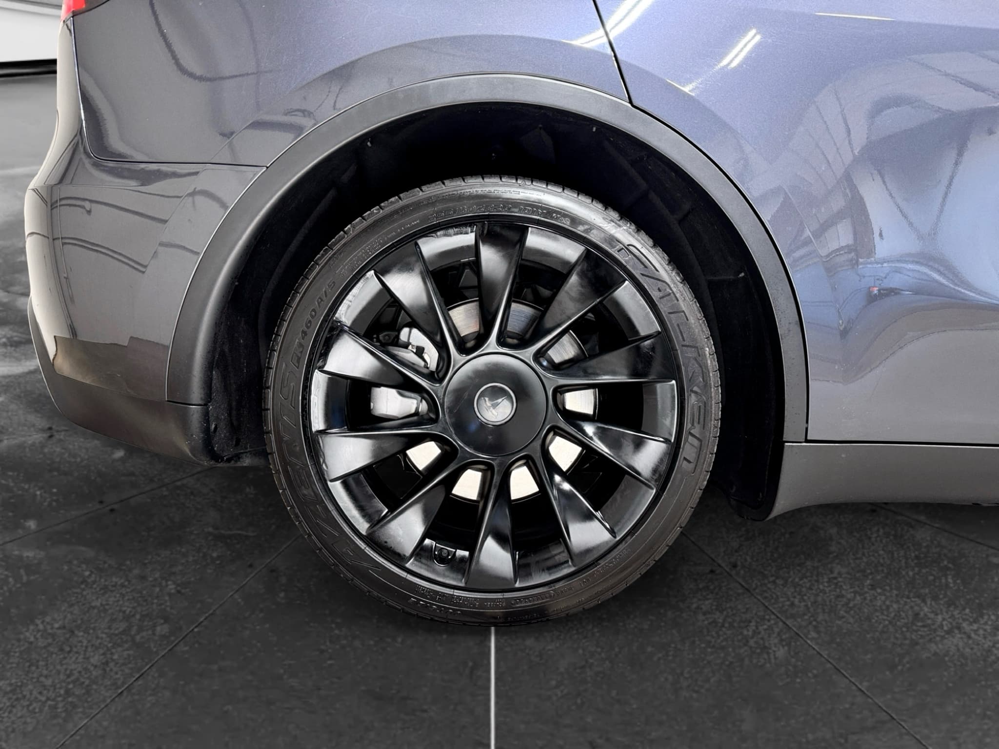 2023 Tesla Model Y view 34