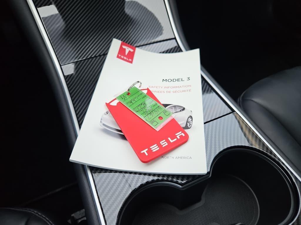 2020 Tesla Model 3 view 16
