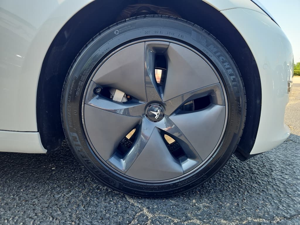 2020 Tesla Model 3 view 29