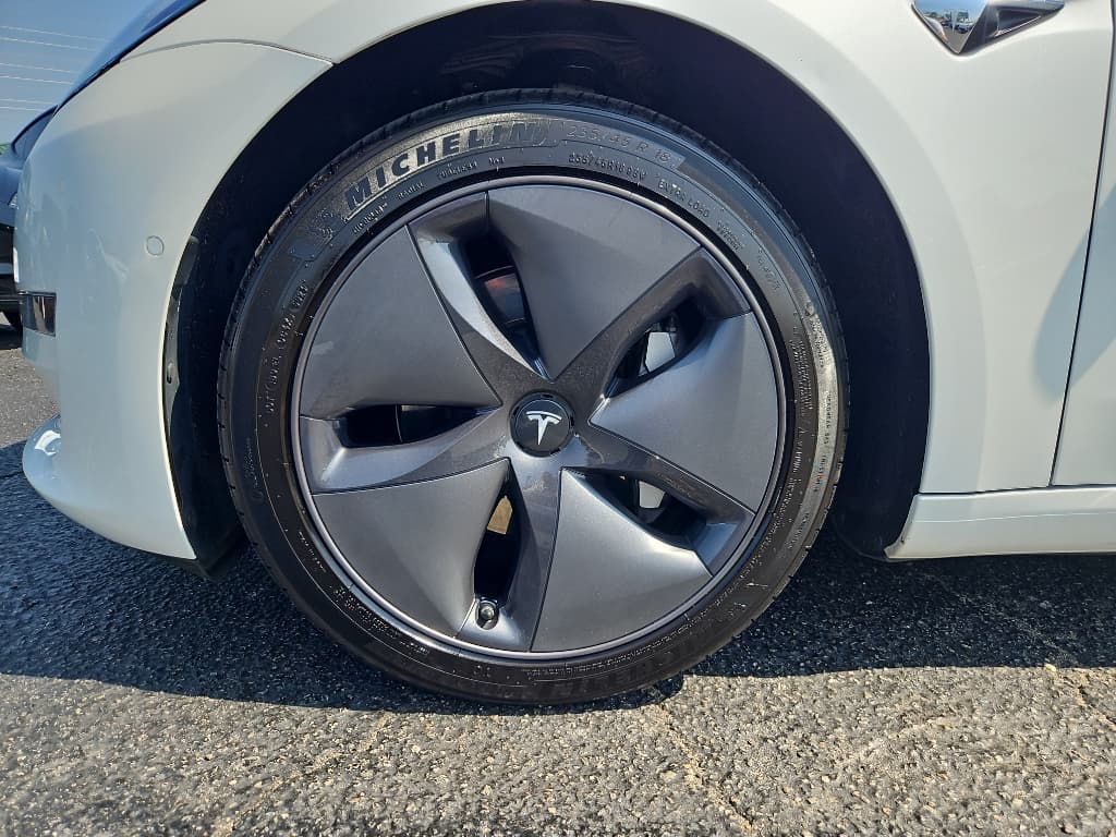 2020 Tesla Model 3 view 23