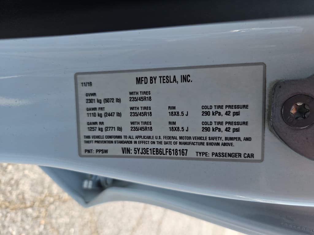 2020 Tesla Model 3 view 21