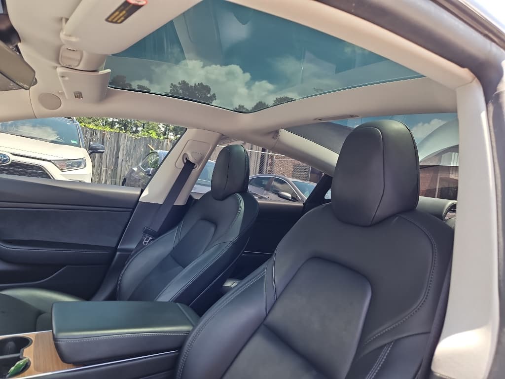 2020 Tesla Model 3 view 20