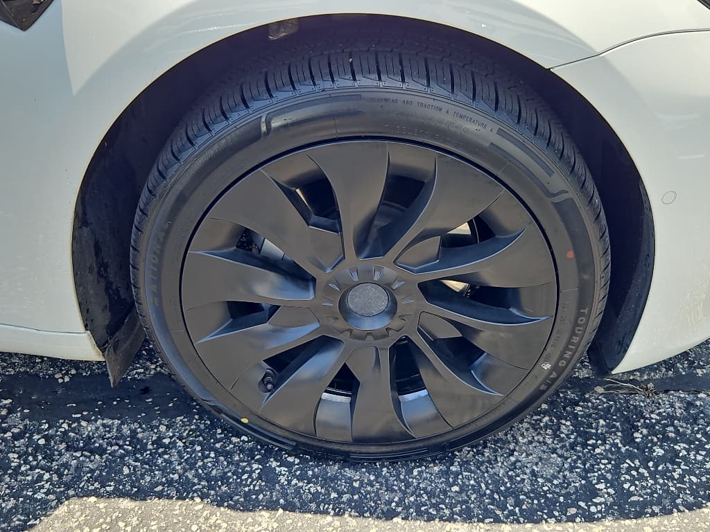 2020 Tesla Model 3 view 31