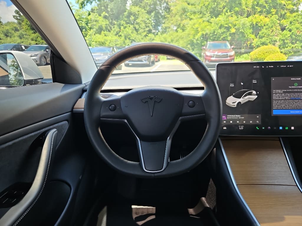 2020 Tesla Model 3 view 8