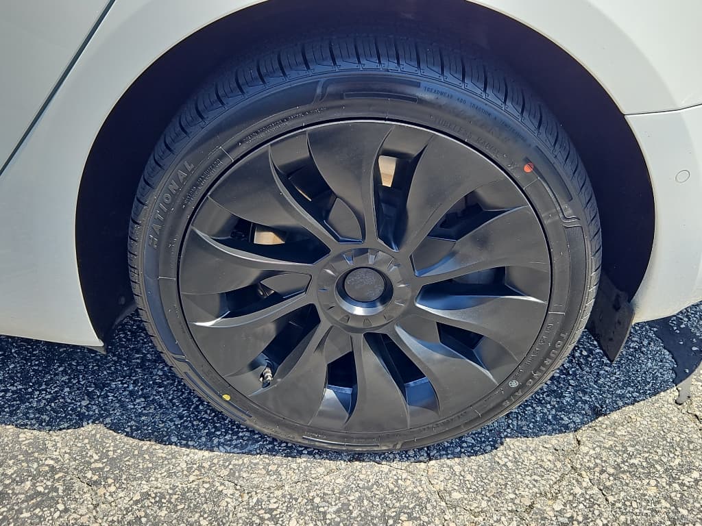 2020 Tesla Model 3 view 27